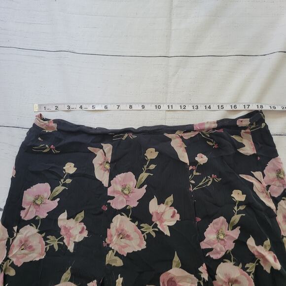 Lauren Ralph Lauren Size 16W 100% Silk Black Floral Ruffle Hem Maxi Skirt - Picture 4 of 8